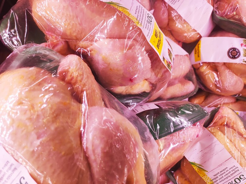 Pārtikas iepakojuma drošība, ķīmisko vielu migrācijas iespējamie riski, iepakošanas kļūdas, Materiāli un izstrādājumi, kas paredzēti saskarei ar pārtiku. Plastmasas plēve ir atbildīga par organoleptisko testēšanu, migrācijas testa rezultātiem.